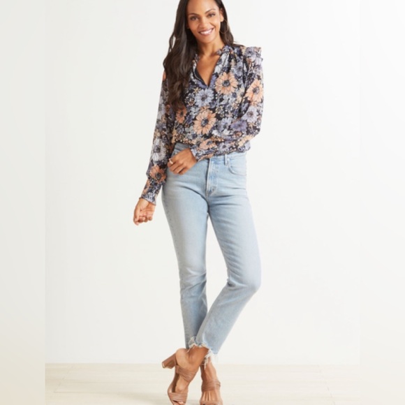 BB Dakota Floral Me Not Top - Picture 3 of 13